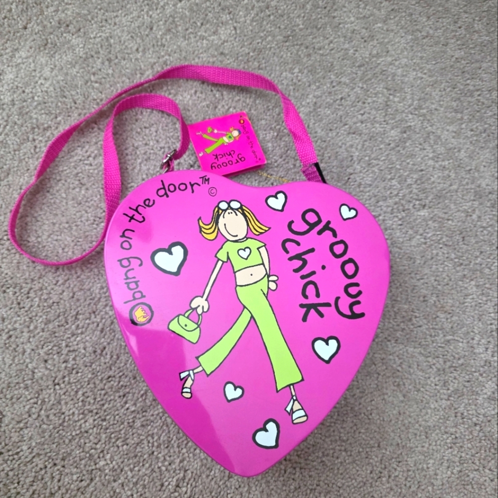 VINTAGE 2YK Bang On The Door Groovy Chick metal Lunch Box Strap Crossbody  90's